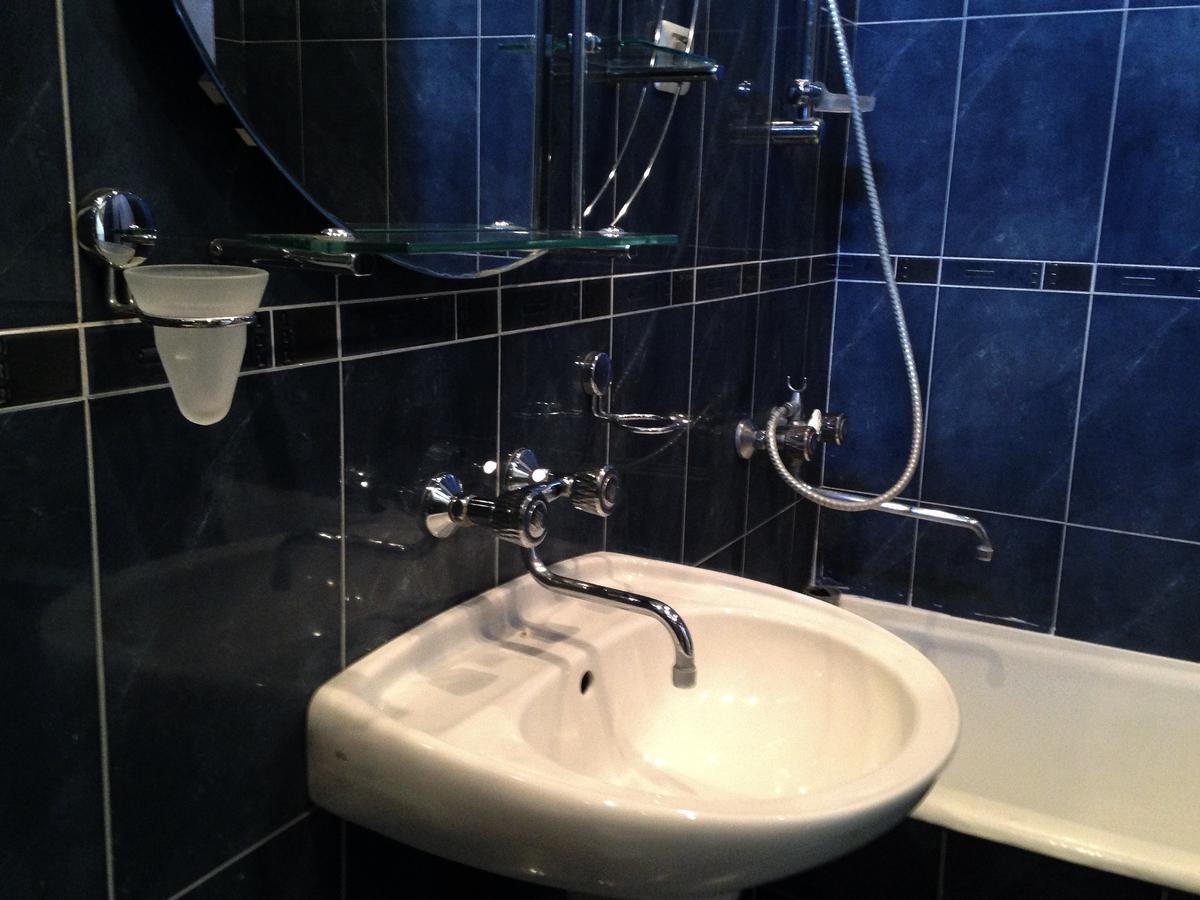 Vazi Hotel Tbilisi ภายนอก รูปภาพ