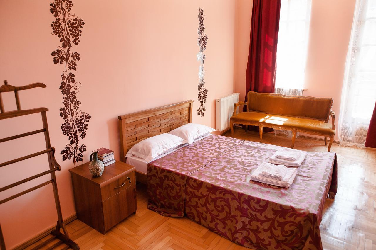 Vazi Hotel Tbilisi ภายนอก รูปภาพ